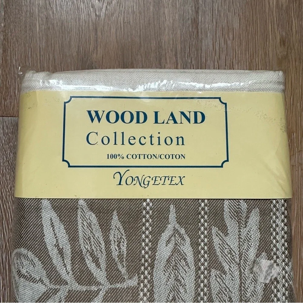 NOS NWT Vintage Yongetex Wood Land Collection 100% Cotton Tablecloth - 70